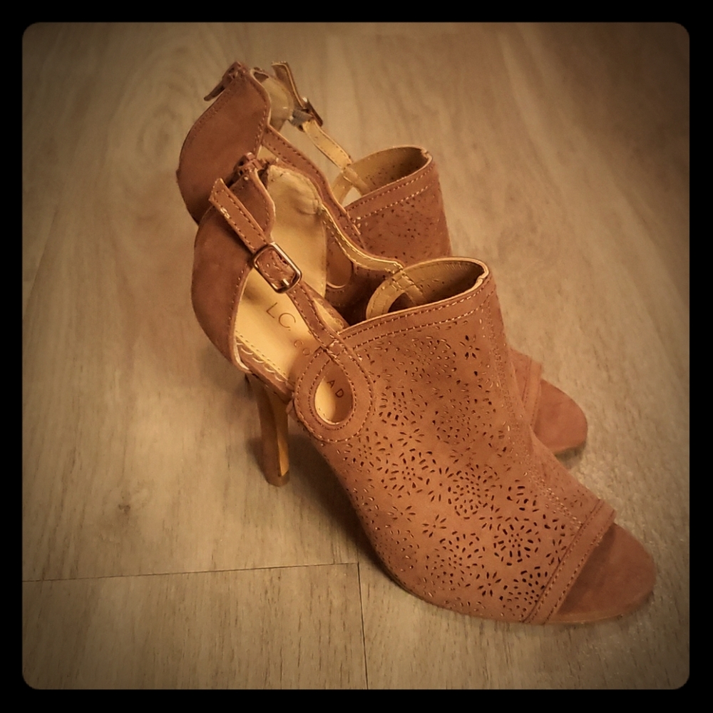 Pink open toe heeled bootie